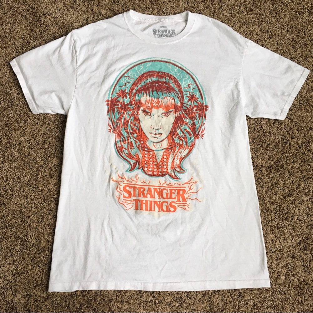 Stranger Things Graphic Tee Size M